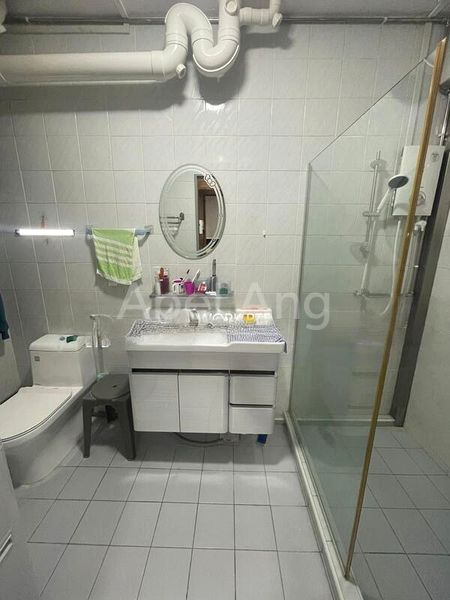 Executive HDB for Sale in  692 Jurong West Central 1 - Image 9